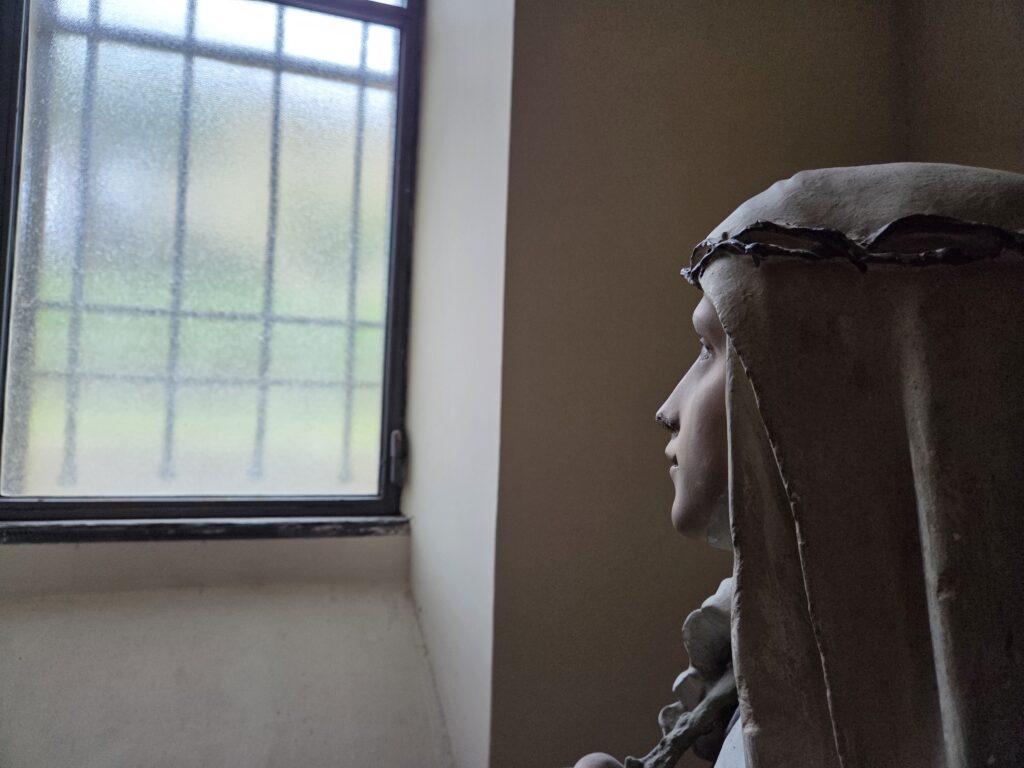 Statua di S. Caterina da Siena, presente nel convento di Varazze