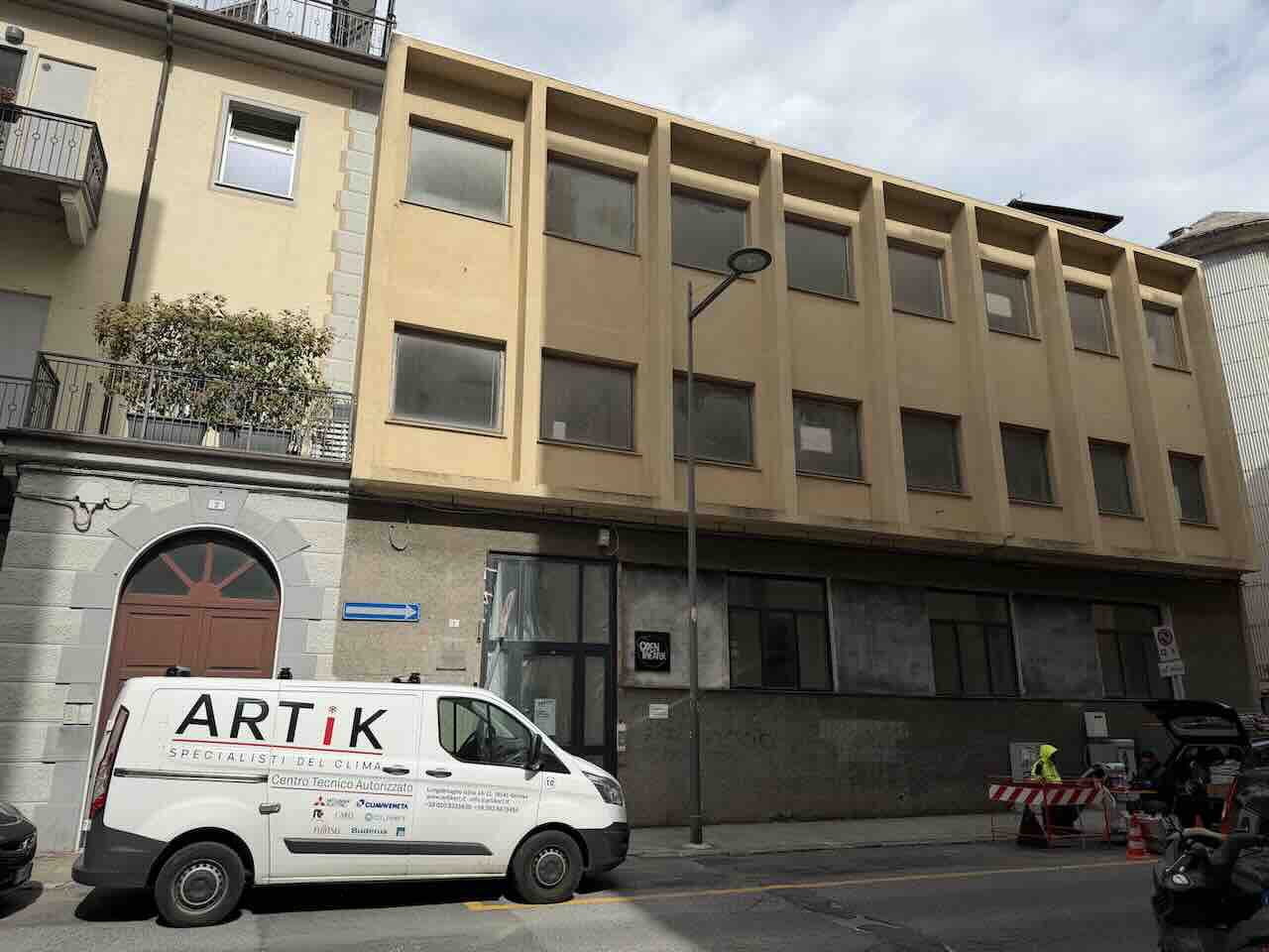 Savona stazione posta via De Amicis 01