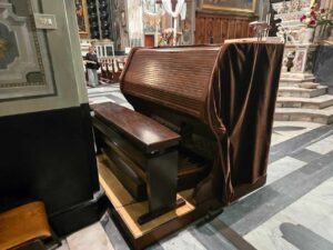 L'organo della Chiesa Sant'Ambrogio Vescovo di Varazze