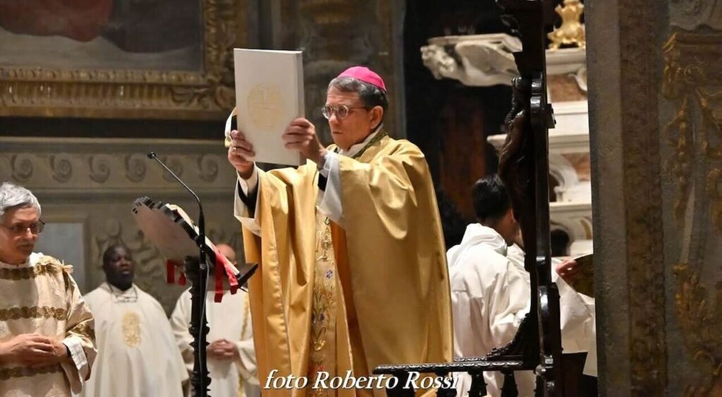 Il vescovo Calogero Marino alla messa del Corpus Domini
