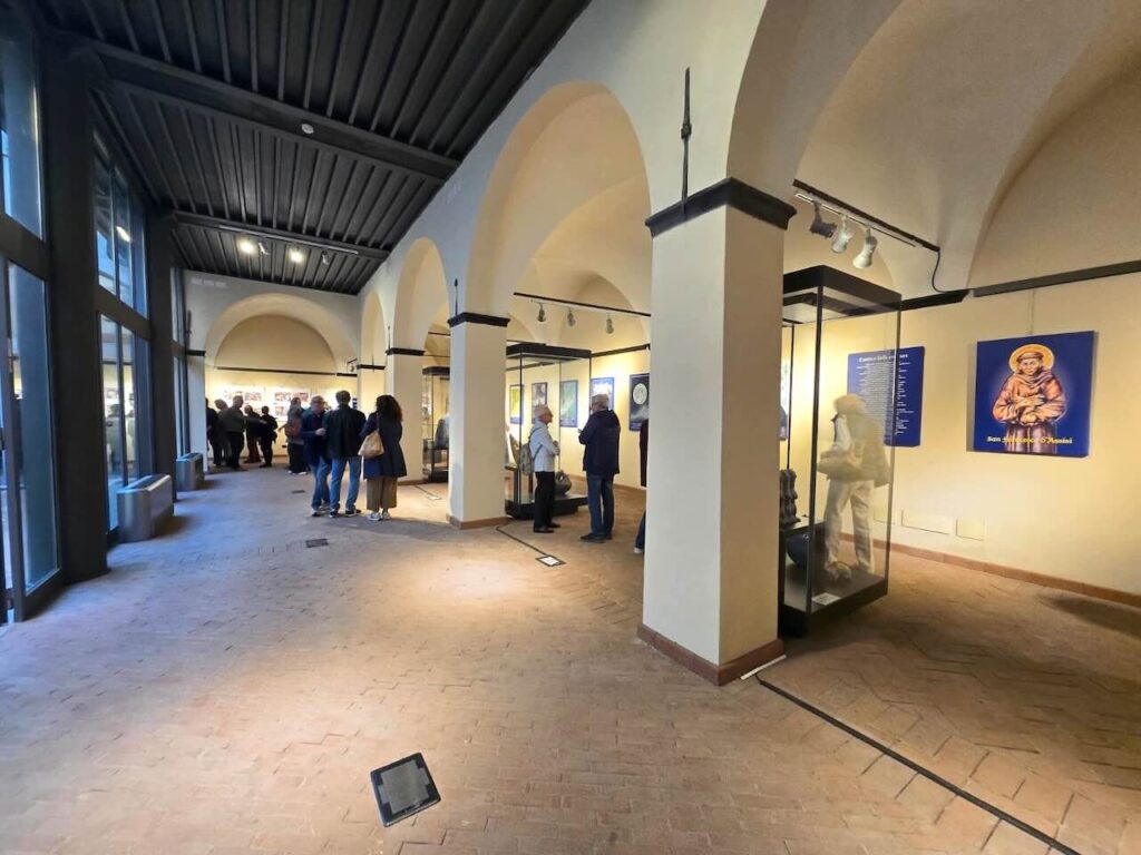 La mostra d’arte "Cantico Dipinto" a Savona