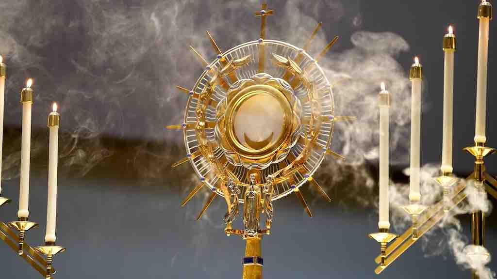 Adorazione eucaristica 01