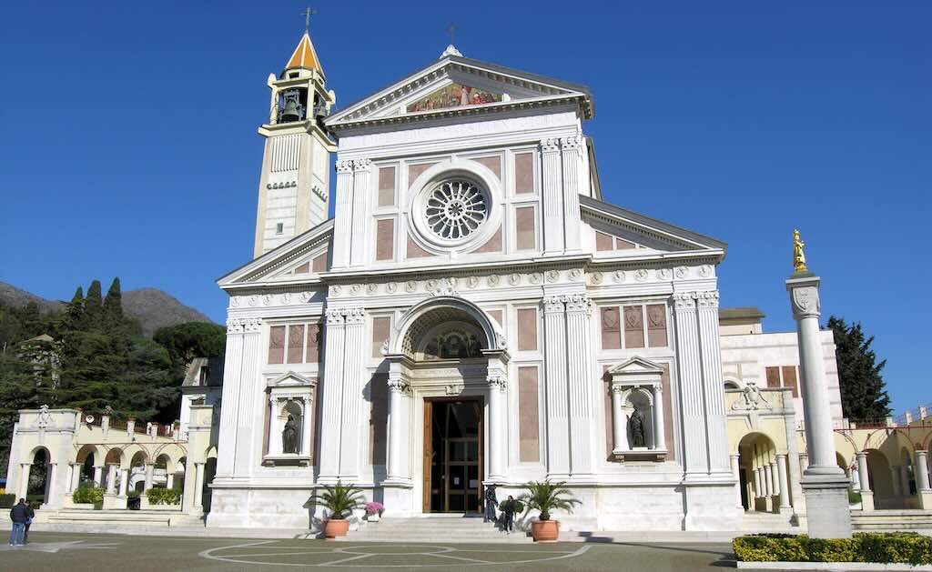 Il Santuario Gesù Bambino di Praga ad Arenzano