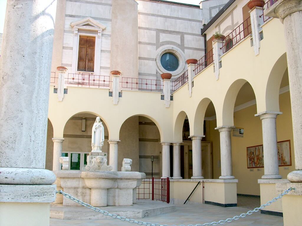 Il Santuario Gesù Bambino di Praga ad Arenzano