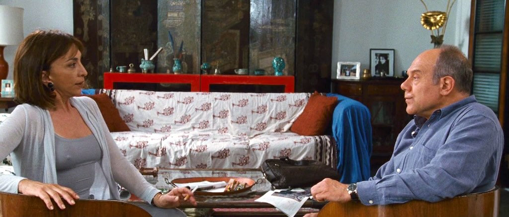 Anna Bonaiuto e Carlo Verdone in una scena del film "Io, loro e Lara"