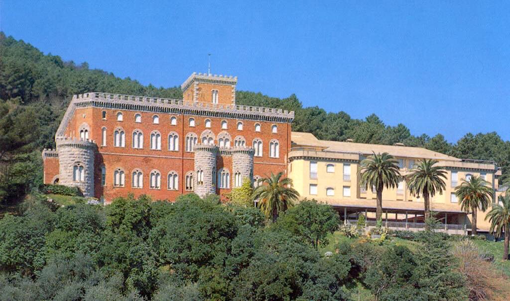 Il Monastero Santa Croce a Bocca di Magra