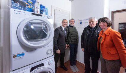 La Lavanderia di Papa Francesco a Napoli