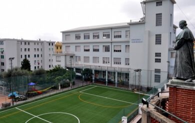 Neosposi e fidanzati incontrano il vescovo Marino