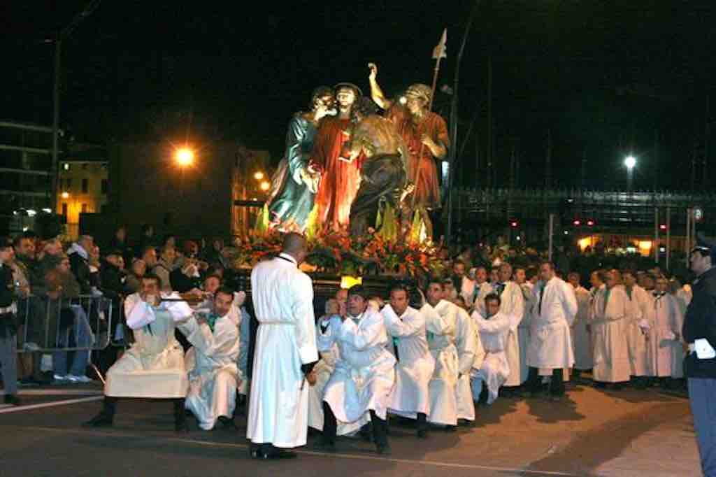 Processione Venerdì Santo 2008 01 La Processione del Venerdì Santo di Savona