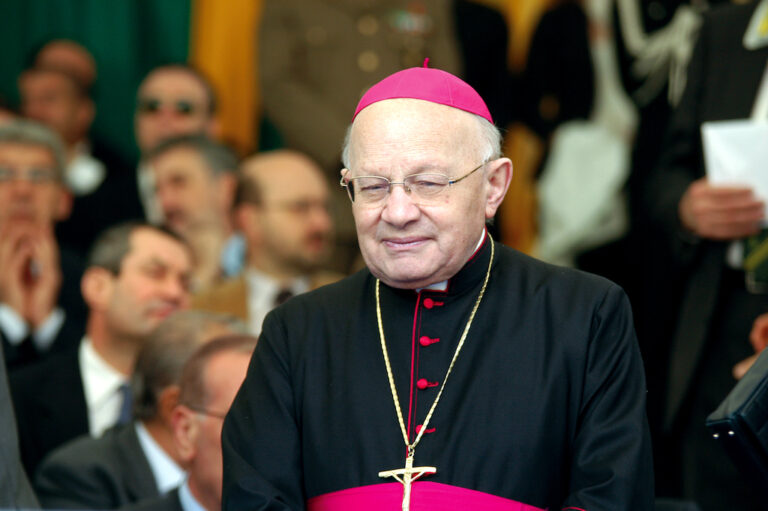 Mons. Roberto Amadei