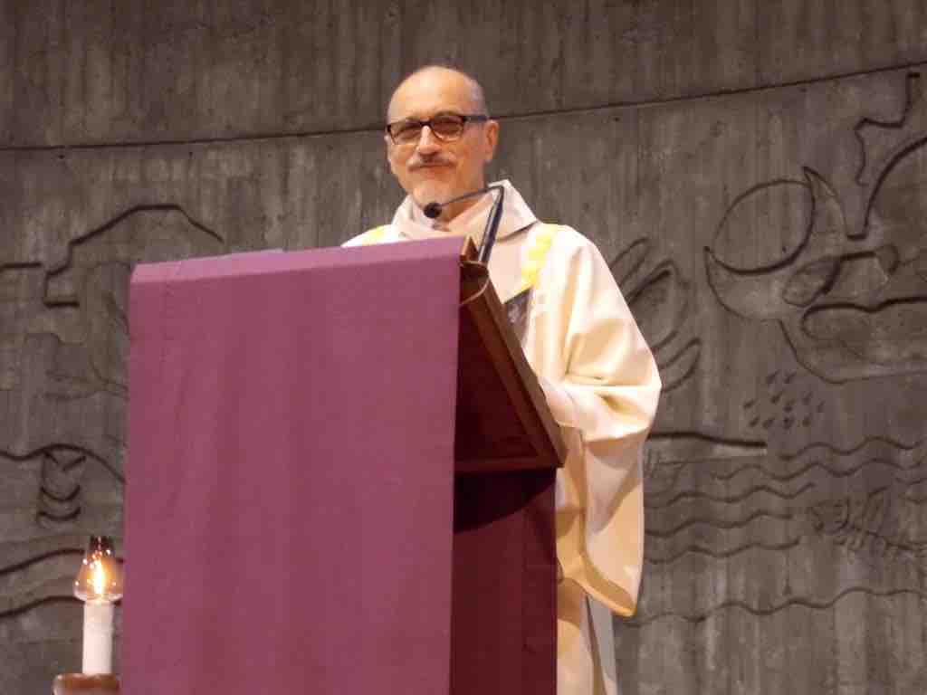 Il diacono permanente Salvatore D'Angelo nella Chiesa San Paolo Apostolo di Savona