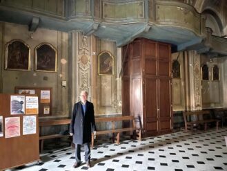 Le tele della Via Crucis nella Chiesa Sant’Ambrogio Vescovo a Savona