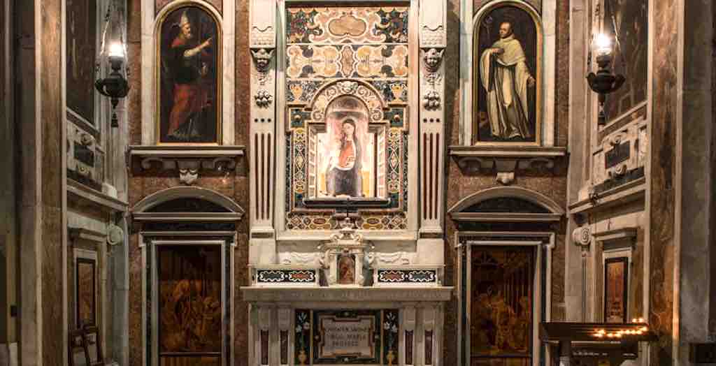 L’immagine della "Madonna della colonna" nella cattedrale di Savona