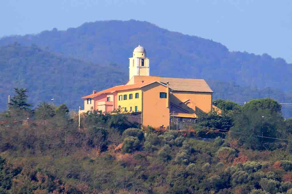 Savona Madonna del Monte 04 La Chiesa Madonna del Monte di Savona