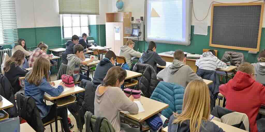 Scuola Studenti 04