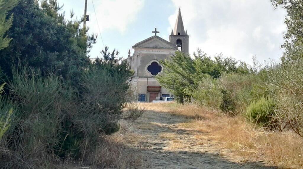 Il Santuario Nostra Signora della Croce a Varazze