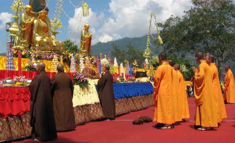 La festività buddista del Vesak