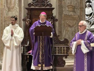 Mons. Marino: "I potenti giustificano le ideologie con la religione"