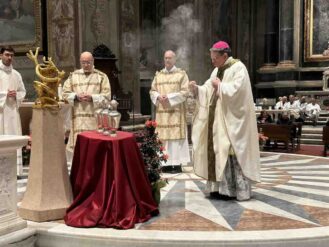 La messa del crisma a Savona