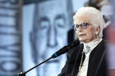 Savona, Liliana Segre riceve il Premio "Cronin" Speciale dell'AMCI